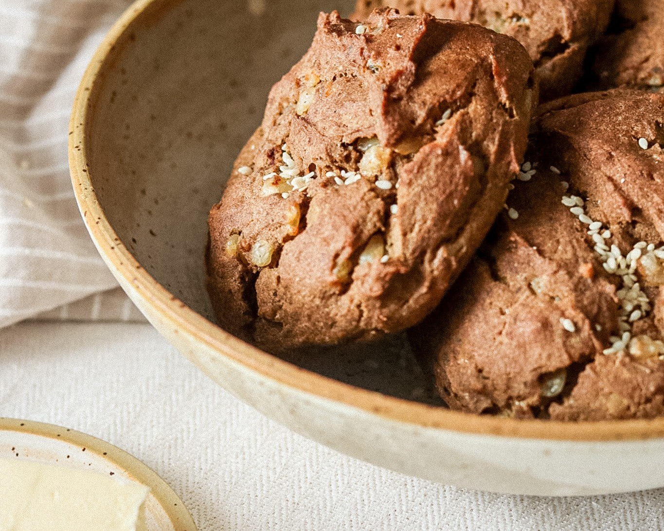 Bezglutenowe bułki z siemieniem lnianym i mąką łubinową